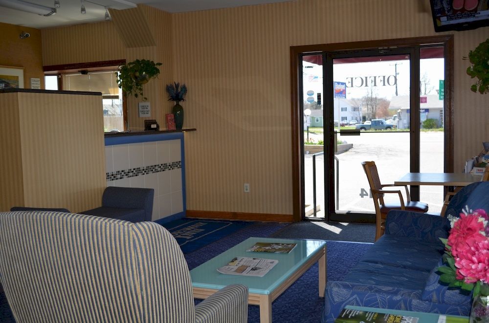 Hyannis Host Inn Экстерьер фото