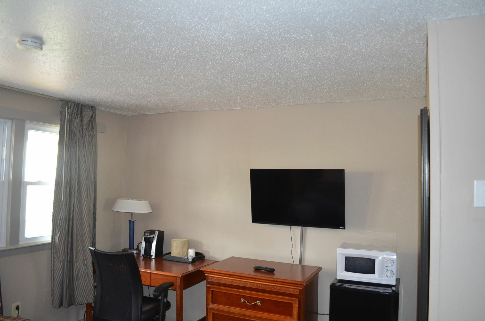 Hyannis Host Inn Экстерьер фото